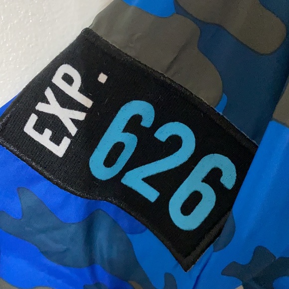 NWT Disney Stitch toddler boys blue Camo print Nylon long sleeve jacket size 2T - Picture 6 of 8